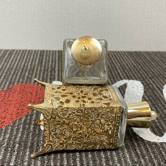 Vintage Ornate Purfume Bottles - Picture 3 of 4